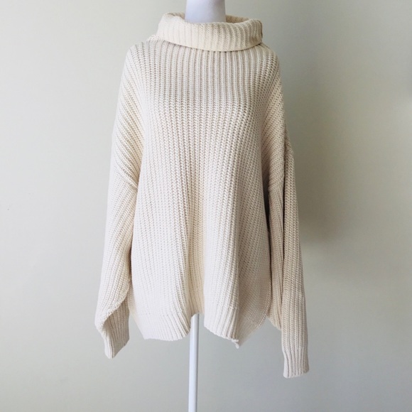 Free People Swim Too Deep Oversized Turtleneck Sweater Ivory Cozy Sweater NWT - Picture 4 of 10